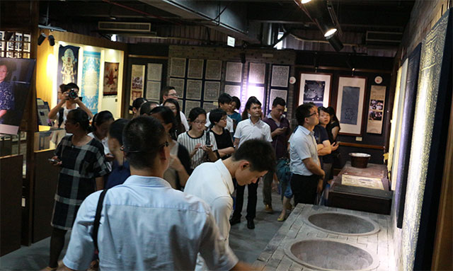 pic2.jpg